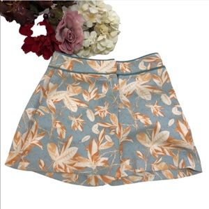 H&M SHORT SIZE 2 NEW